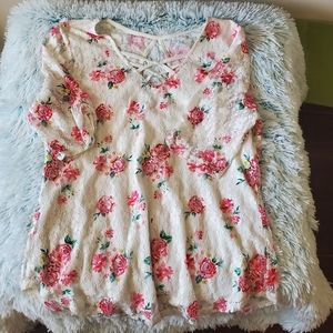 NOBO floral lace top with 3/4 sleeves